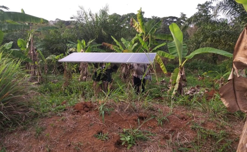 CAMERUN – COMUNITA’ PARROCCHIALE DI MBANDA (ESEKA) – COMPLETATO L’INTERVENTO PER LA REALIZZAZIONE DI UN POZZO PER ACQUA POTABILE MEDIANTE IL COLLOCAMENTO DELLA CISTERNA ED IMPIANTO&nbsp;FOTOVOLTAICO
